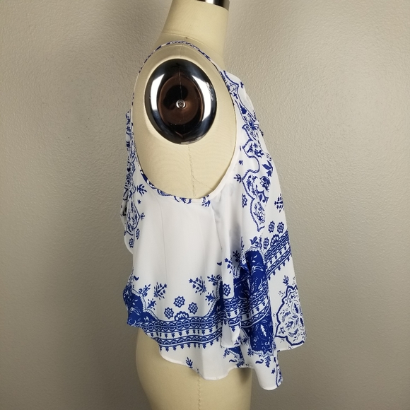 Lovers + Friends Tropics Lightweight Flowy Tile Top in Temple Scarf Size Medium - Picture 3 of 7